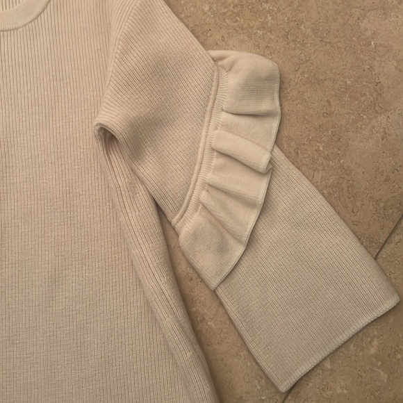Tory Burch Ashley Ruffled Bell Sleeves Pullover Cream Sweater Size XS - Picture 8 of 13